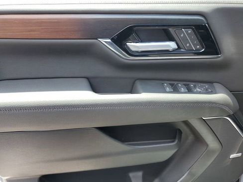 New 2026 GMC Yukon XL Denali AWD/4WD image 17