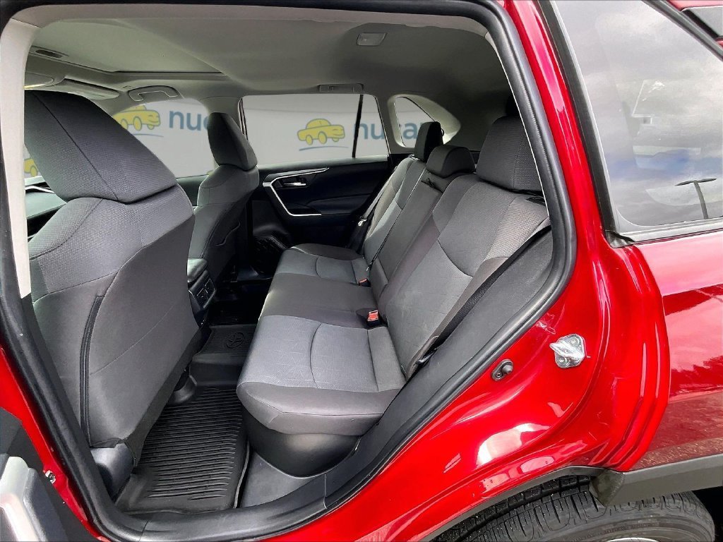 Used 2025 Toyota RAV4 XLE w/ Convenience Package AWD/4WD image 15