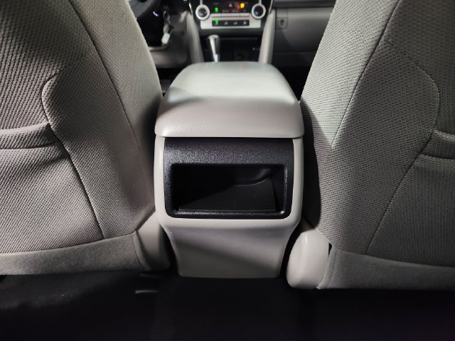 Used 2014 Toyota Camry LE w/ Fleet Convenience Package FWD image 17