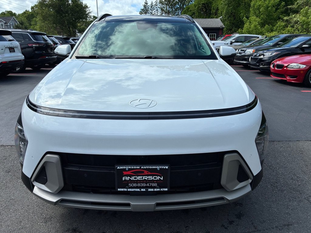 Used 2024 Hyundai Kona Limited AWD/4WD image 4