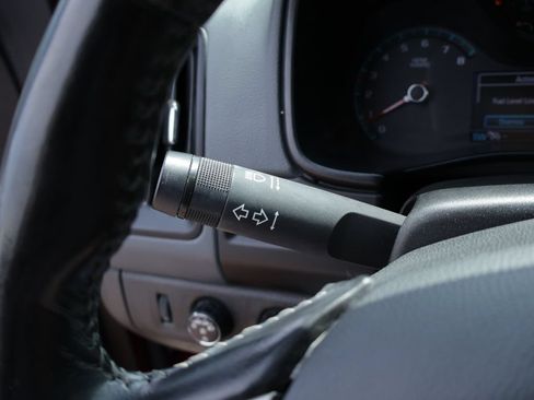 Used 2018 Chevrolet Colorado Z71 AWD/4WD image 30