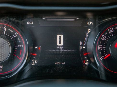 Used 2020 Dodge Challenger SXT w/ Driver Convenience Group image 16