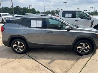 Used 2019 GMC Terrain SLT w/ Preferred Package image 1