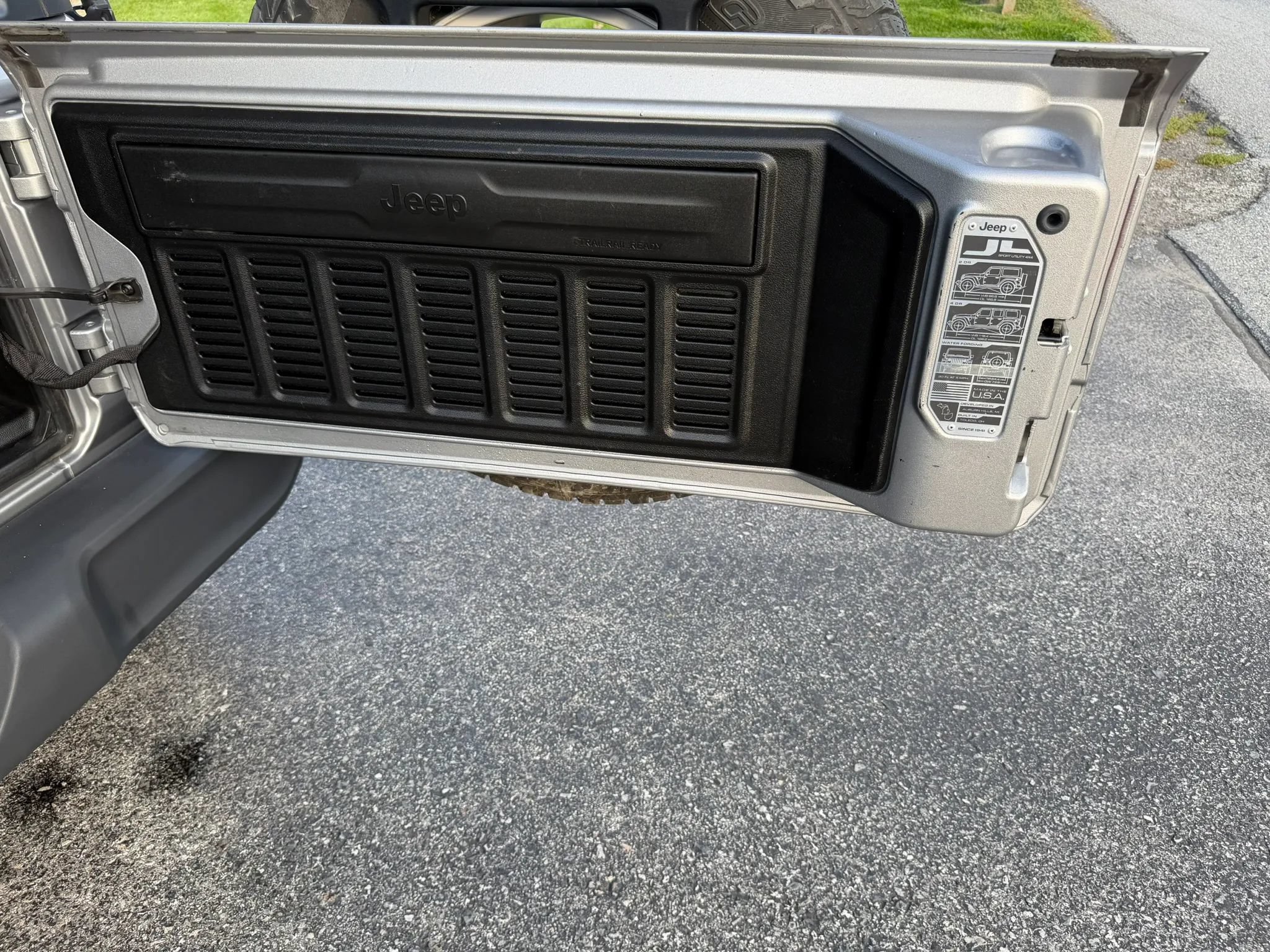 Used 2019 Jeep Wrangler Sport AWD/4WD image 34