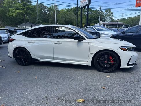 Used 2024 Honda Civic Type R image 10