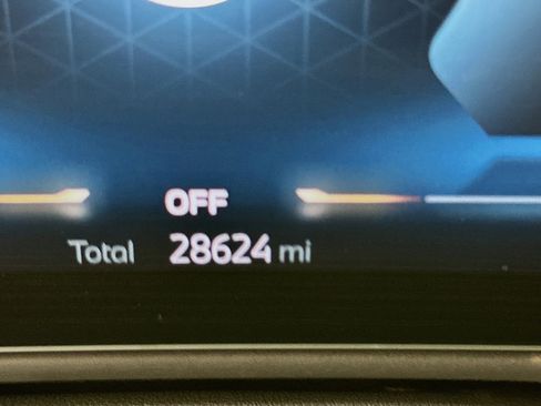 Used 2025 BMW 330i Sedan image 19