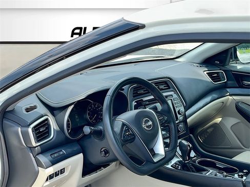 Used 2023 Nissan Maxima Platinum w/ Sport Mat Group image 9