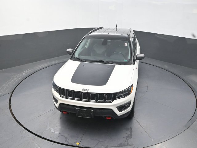 Used 2020 Jeep Compass Trailhawk AWD/4WD image 24