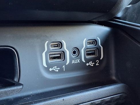 Used 2021 RAM 1500 Big Horn image 23