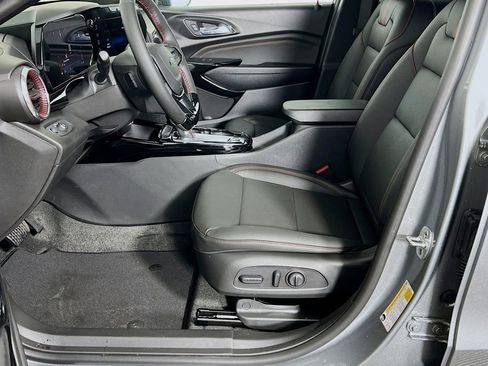 New 2026 Chevrolet Trax RS w/ Driver Confidence Package image 32