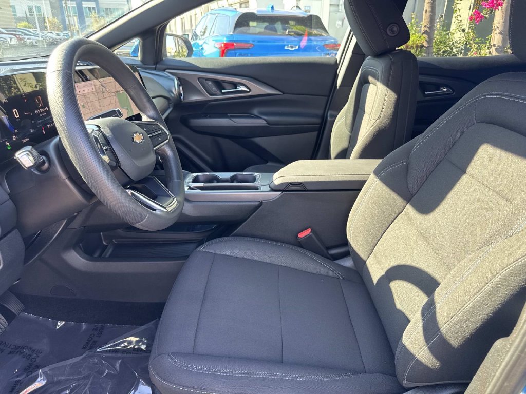 Used 2026 Chevrolet Equinox EV LT FWD image 17