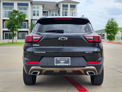Certified 2025 Chevrolet TrailBlazer ACTIV w/ Driver Confidence Package FWD image 8
