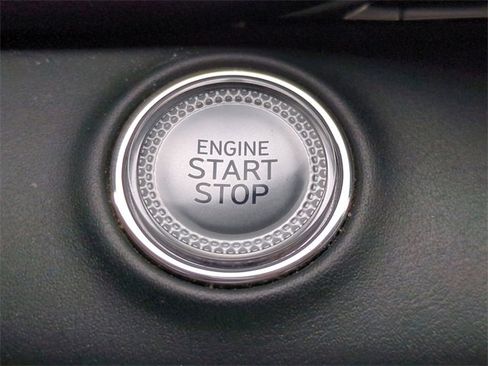 Certified 2022 Genesis GV80 3.5T image 27