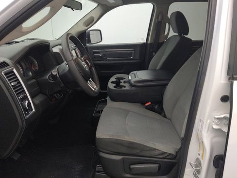 Used 2021 RAM 1500 Classic SLT image 17