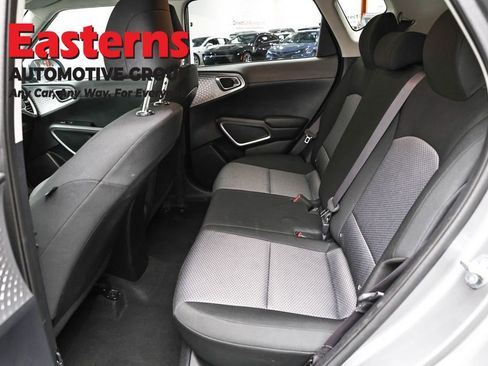 Used 2025 Kia Soul LX w/ LX Technology Package image 21