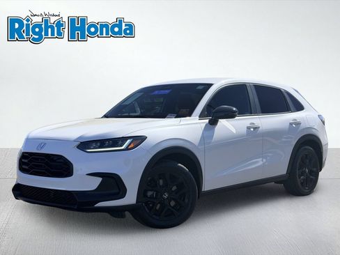 Certified 2024 Honda HR-V Sport image 2