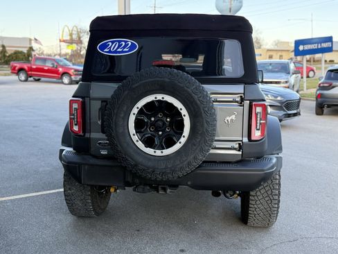 Used 2022 Ford Bronco Badlands image 4