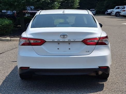 Used 2019 Toyota Camry LE FWD image 7