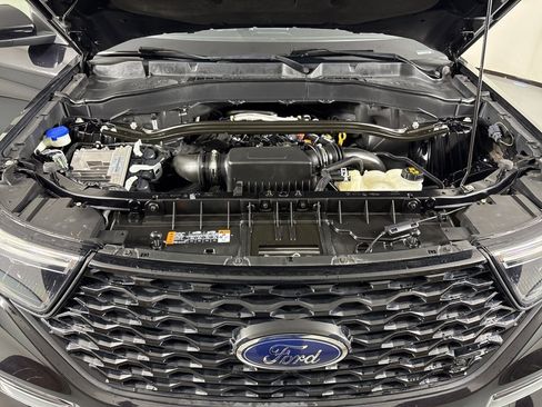 Used 2021 Ford Explorer ST image 47