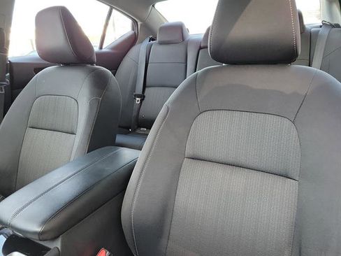 Used 2024 Nissan Altima 2.5 SV image 5