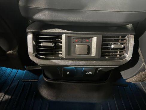 Used 2021 Ford F150 Platinum w/ FX4 Off-Road Package AWD/4WD image 41