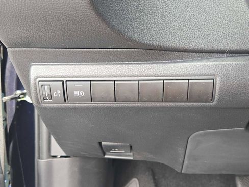 Used 2023 Toyota Corolla LE image 21