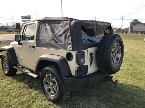 Used 2011 Jeep Wrangler Sport image 4