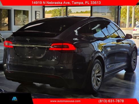 Used 2017 Tesla Model X 75D image 14