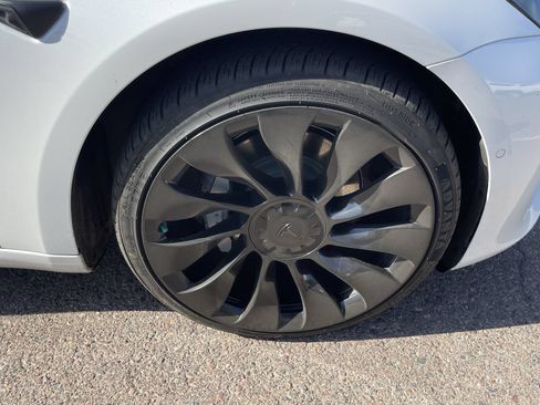 Used 2019 Tesla Model 3 Long Range AWD/4WD image 4