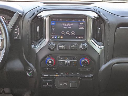 Used 2021 Chevrolet Silverado 1500 LT image 17