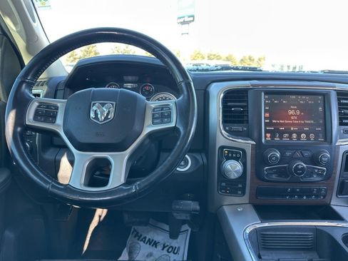 Used 2017 RAM 1500 Laramie w/ Convenience Group image 7