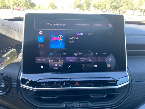 New 2025 Jeep Compass Latitude w/ Altitude Special Edition image 25