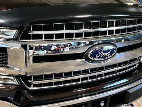 Used 2018 Ford F150 XLT w/ Equipment Group 302A Luxury image 31