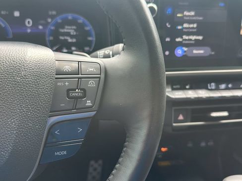 Used 2025 Toyota Camry XSE FWD image 24