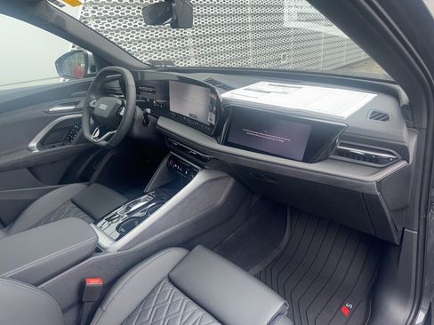 New 2026 Audi SQ5 Premium Plus image 7