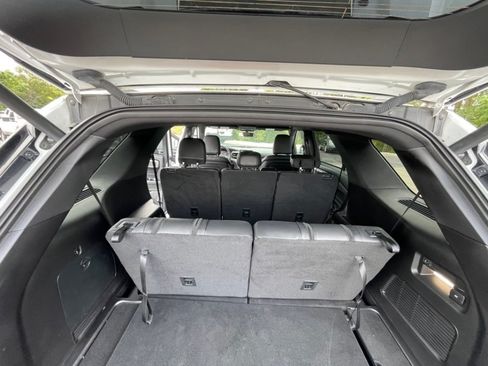 Used 2020 Ford Explorer XLT w/ Equipment Group 202A AWD/4WD image 20