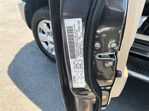 Used 2018 RAM 2500 Laramie w/ Off Road Package AWD/4WD image 38