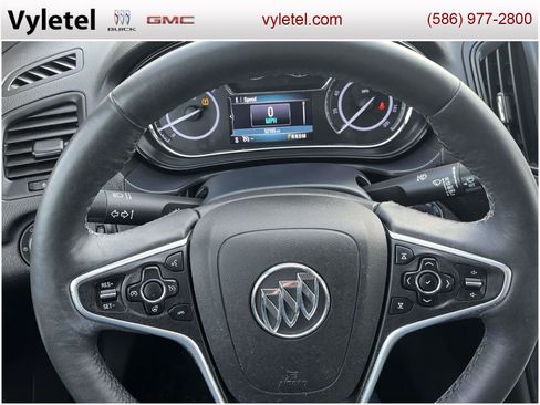 Used 2016 Buick Regal Premium image 22