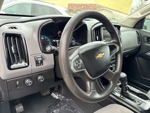 Used 2019 Chevrolet Colorado W/T w/ WT Convenience Package image 16