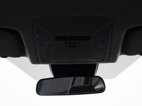 Used 2020 Toyota RAV4 LE FWD image 22