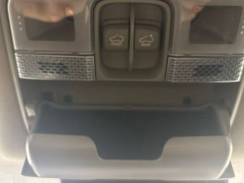 Used 2022 Kia Telluride SX w/ Towing Package FWD image 40