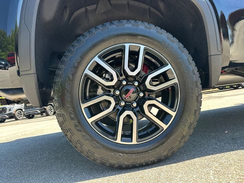 New 2026 GMC Sierra 1500 AT4 w/ AT4 Premium Package AWD/4WD image 18