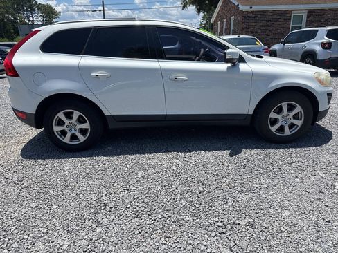 Used 2011 Volvo XC60 3.2 FWD image 2