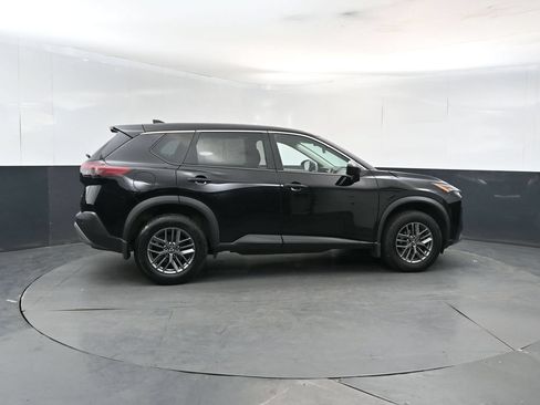 Used 2023 Nissan Rogue S AWD/4WD image 6