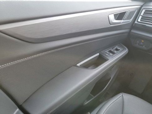 New 2026 Volkswagen Atlas Cross Sport SE image 29