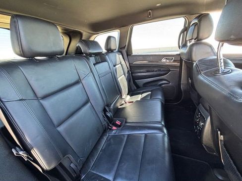 Used 2019 Jeep Grand Cherokee Limited image 20