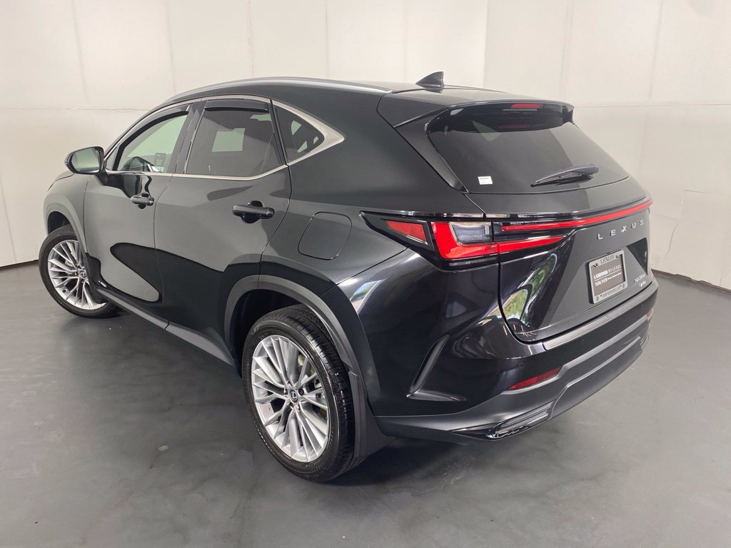 Certified 2025 Lexus NX 350 AWD w/ Accessory Package (2T) image 11