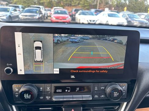 Used 2025 Toyota Grand Highlander Limited image 20