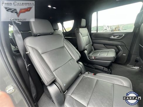 Used 2021 Chevrolet Suburban LT w/ LT Signature Package image 27
