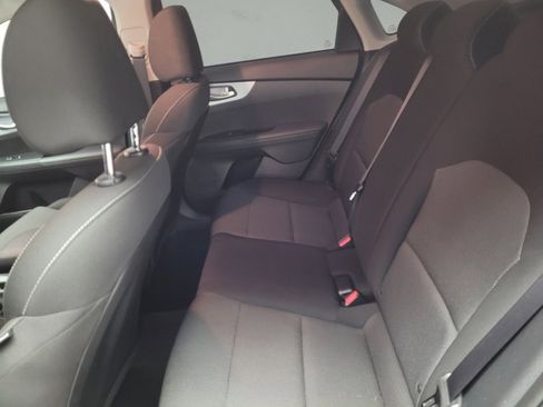 Used 2023 Kia Forte LXS w/ LXS Technology Package image 18